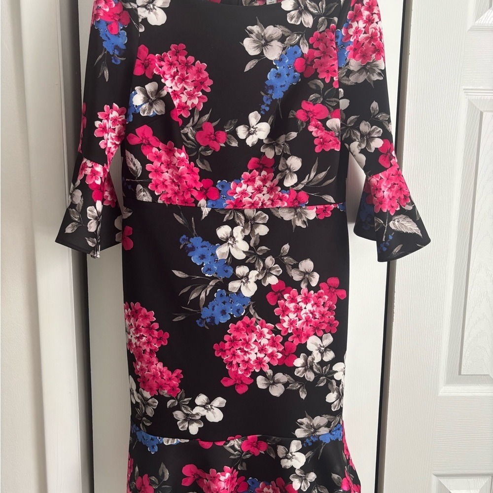 Nine West Floral Print Dress – Size 6 – Ruffle Hem & Bell Sleeves - Picture 2 of 8